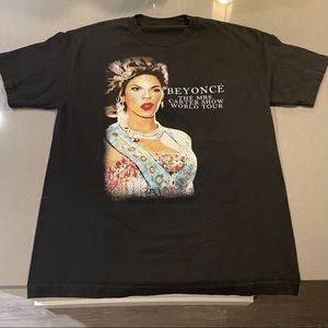 Beyoncé - Mrs Cater Tour Shirt, Unisex XL